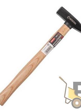 Молоток слесарный 300 г, ручка из ясеня intertool ht-0252
