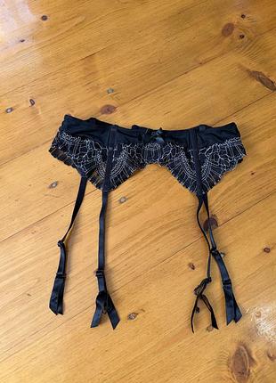 Hunkemoller німецький бренд  пояс для панчіх