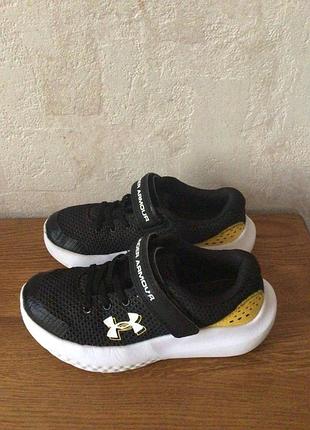 Оригiнальнi кросiвки under armour, р 29-30 (19 см)