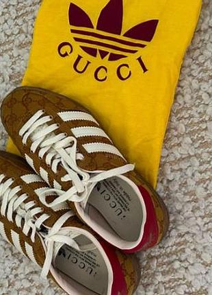 Кросівки від gucci