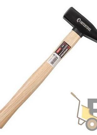 Молоток слесарный 800 г, ручка из ясеня intertool ht-0255