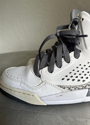 Кросівки jordan 3