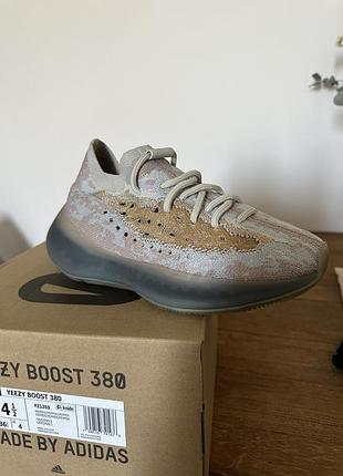 Кросівки кроссовки yeezy boost 380 3