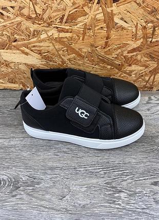 Нові кросівки ugg на лепучці