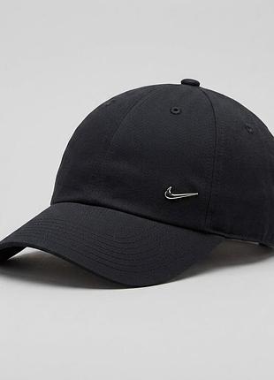 Чорна кепка nike metal swoosh heritage86 оригінал найк метал свуш бейсболка nike sportswear nike big swoosh нові колекції