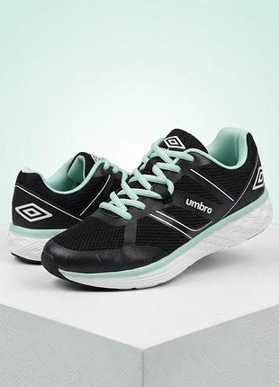 Жіночі кросівки umbro, розмір 37 (устілка ~23.5-24 см), чорні з мʼятним