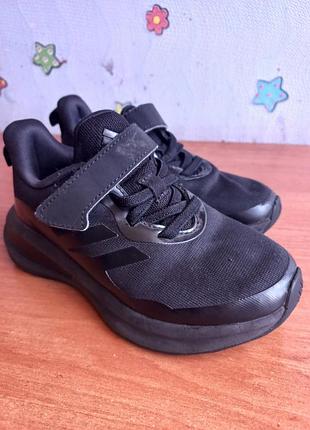 Кроссовки adidas размер 28
