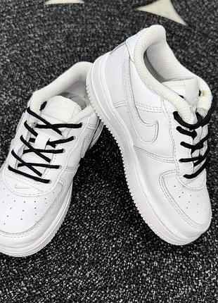 Шкіряні кросівки nike air force 1 low, оригінал, р-р 26, уст 16.5 см