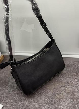 Сумочка guess чорного кольору 3