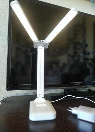 Настільна led лампа