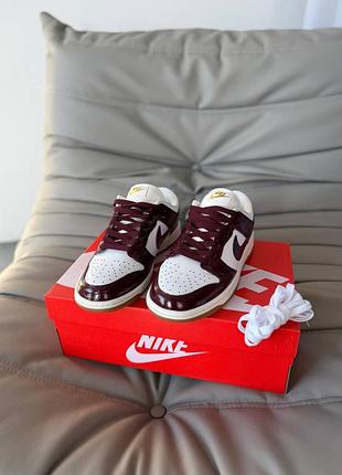 Nike dunk low lx dark team red croc 2