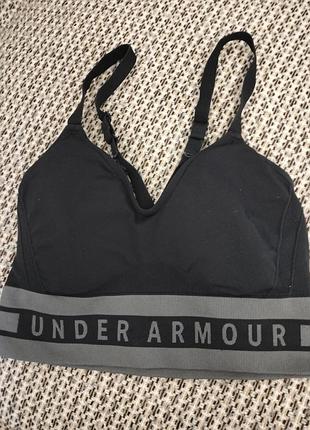 Топ спортивний under armdur