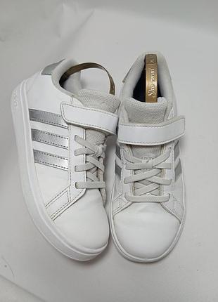 Кроссовки adidas, белые для девочки