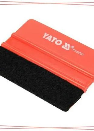 Шпатель yato с фетровой накладкой 100х73 мм для натяжки пленки инструмент для отделки sku_yt-52550