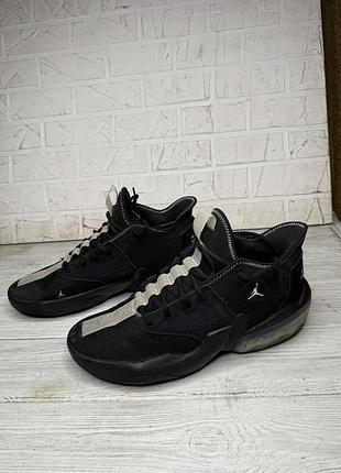 Крутые черные кроссовки для jordan react elevation 2