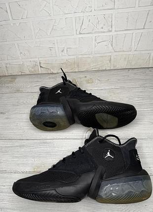 Крутые черные кроссовки для jordan react elevation 4