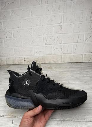 Крутые черные кроссовки для jordan react elevation
