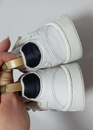 Кросівки adidas , білі 7
