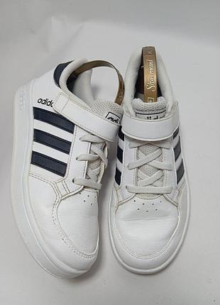 Кросівки adidas , білі