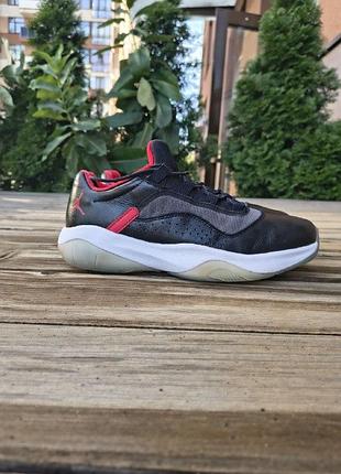 Кроссовки jordan. jordan 11. jordan. удобные кроссовки. кроссовки. кроссовки 40.5 размер. кроссовки джордан.