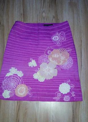 Розовая юбка с аппликацией  из экоткани от french connection