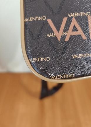 Valentino монограмна сумка планшетка 8