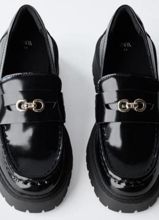 Туфлі лофери zara