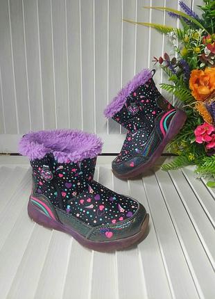 Бетские светящиеся ботинки модели skechers illumi-brights на девочку в размере 24-25 стелька 15,5см