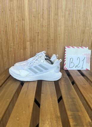 Кроссовки adidas novaflight 2 indoor
