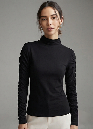 Чорний гольф водолазка з акцентом на рукавах розмір м massimo dutti