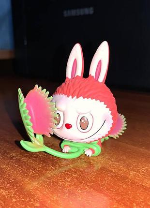 Фигурка венерина мухоловка pop mart labubu the monsters flower elves