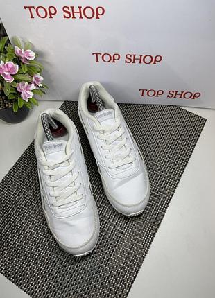 Оригінальні кросівки reebok 8