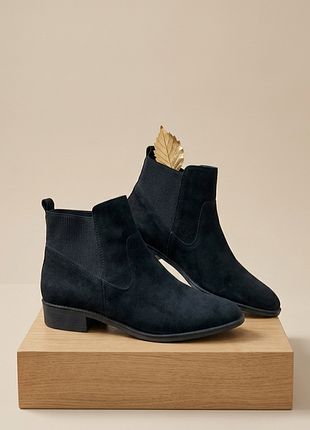 🧊 замшеві жіночі чорні черевики челсі m&s 27cm 42
нові