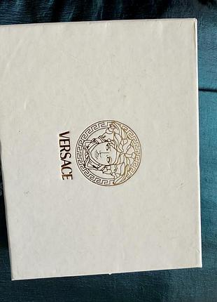 Коробка оригінальна від бренду versace 🍀