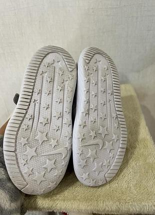 Продам детские красовки 3