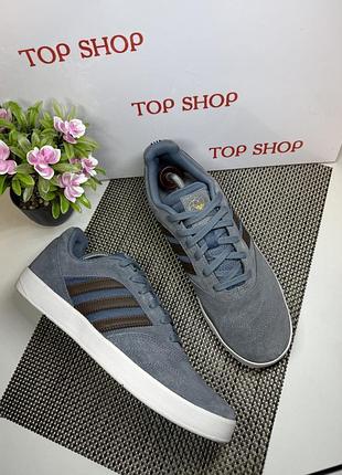 Оригинальные кроссовки adidas