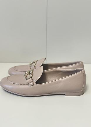 Жіночі лофери salvatore ferragamo