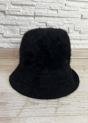 Тепла пухнаста ангоровп шапка kangol