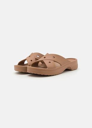 Шльопанці crocs classic strap