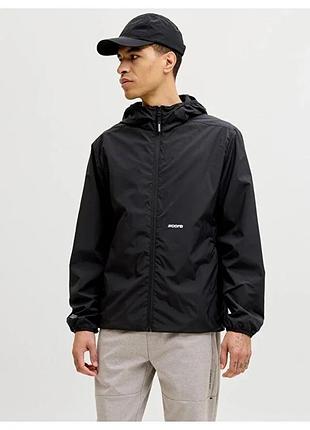 Чоловіча чорна куртка jack & jones