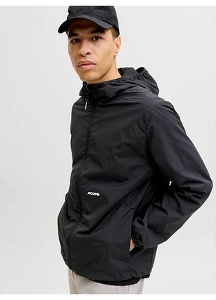 Мужская чёрная прямая куртка jack & jones 4