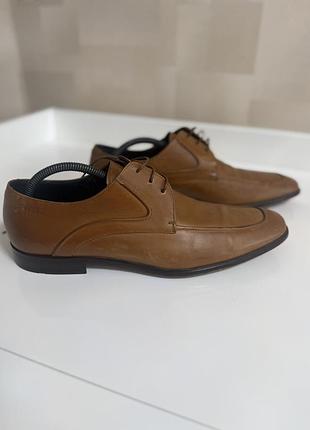 Чоловічі  шкіряні туфлі hugo boss