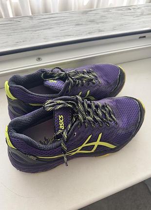 Б/в original asics gel-fujitrabuco 5 gtx (t6j6n) жіночі