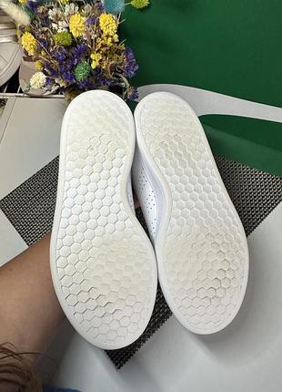 Оригінальні кросівки adidas 6