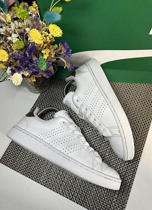 Оригінальні кросівки adidas 8