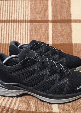 Чоловічі кросівки lowa gore-tex