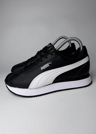 Стильні жіночі кросівки puma turino