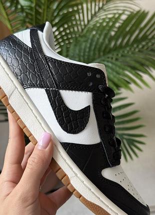 Nike dunk low 4