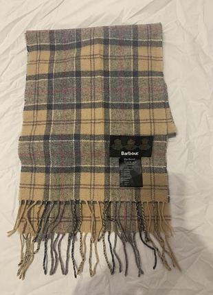 Оригінальний шарф бренду barbour tartan виготовлений на 100% з овечої вовни (lambswool).
