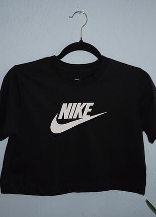 Вкорочена футболка nike 2